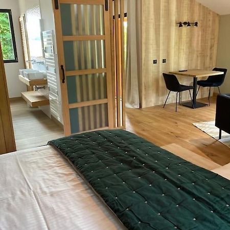 Lodge La Courrege Larche (Correze) Exterior foto